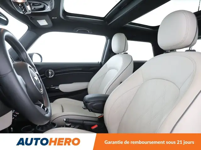 Mini Hatch view 10