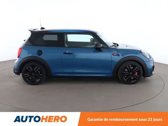 Mini Hatch view 7