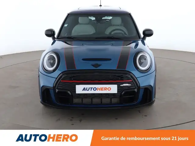 Mini Hatch view 9