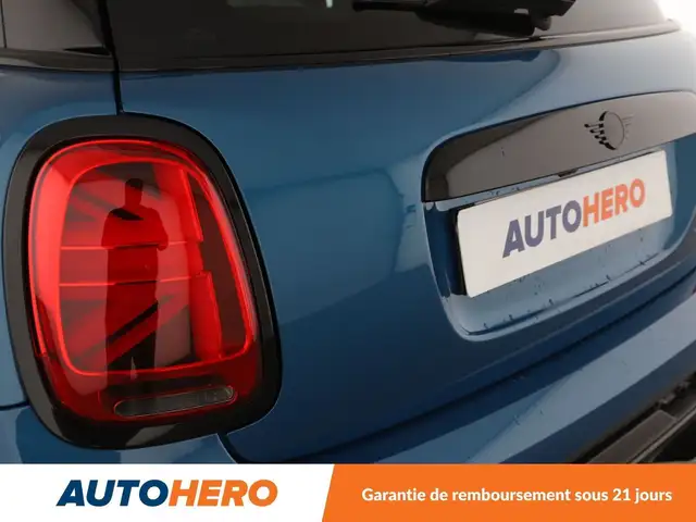 Mini Hatch view 28