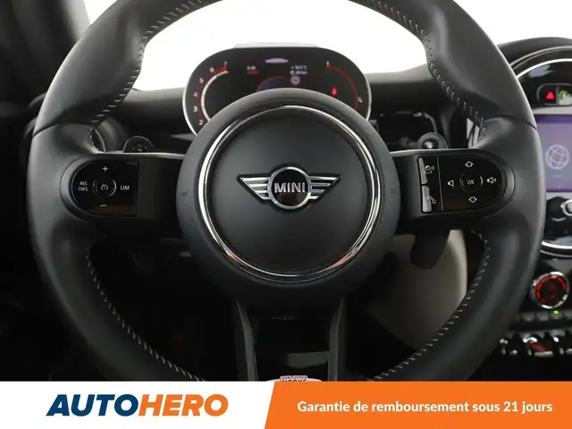 Mini Hatch view 16
