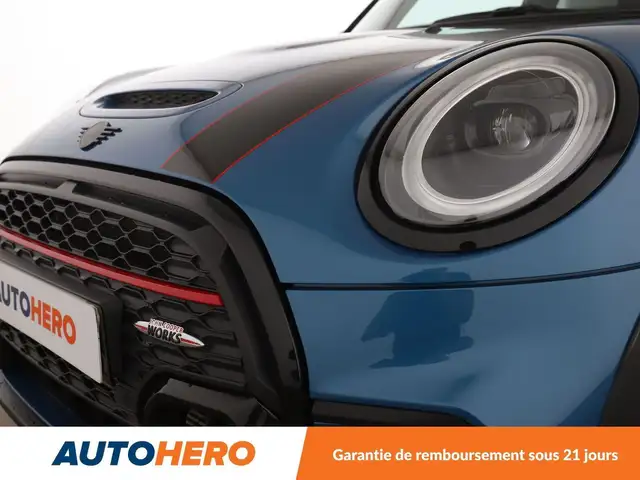 Mini Hatch view 26