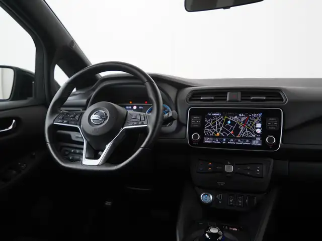 Nissan Leaf view 6
