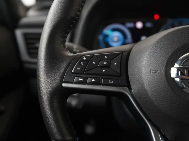 Nissan Leaf view 8