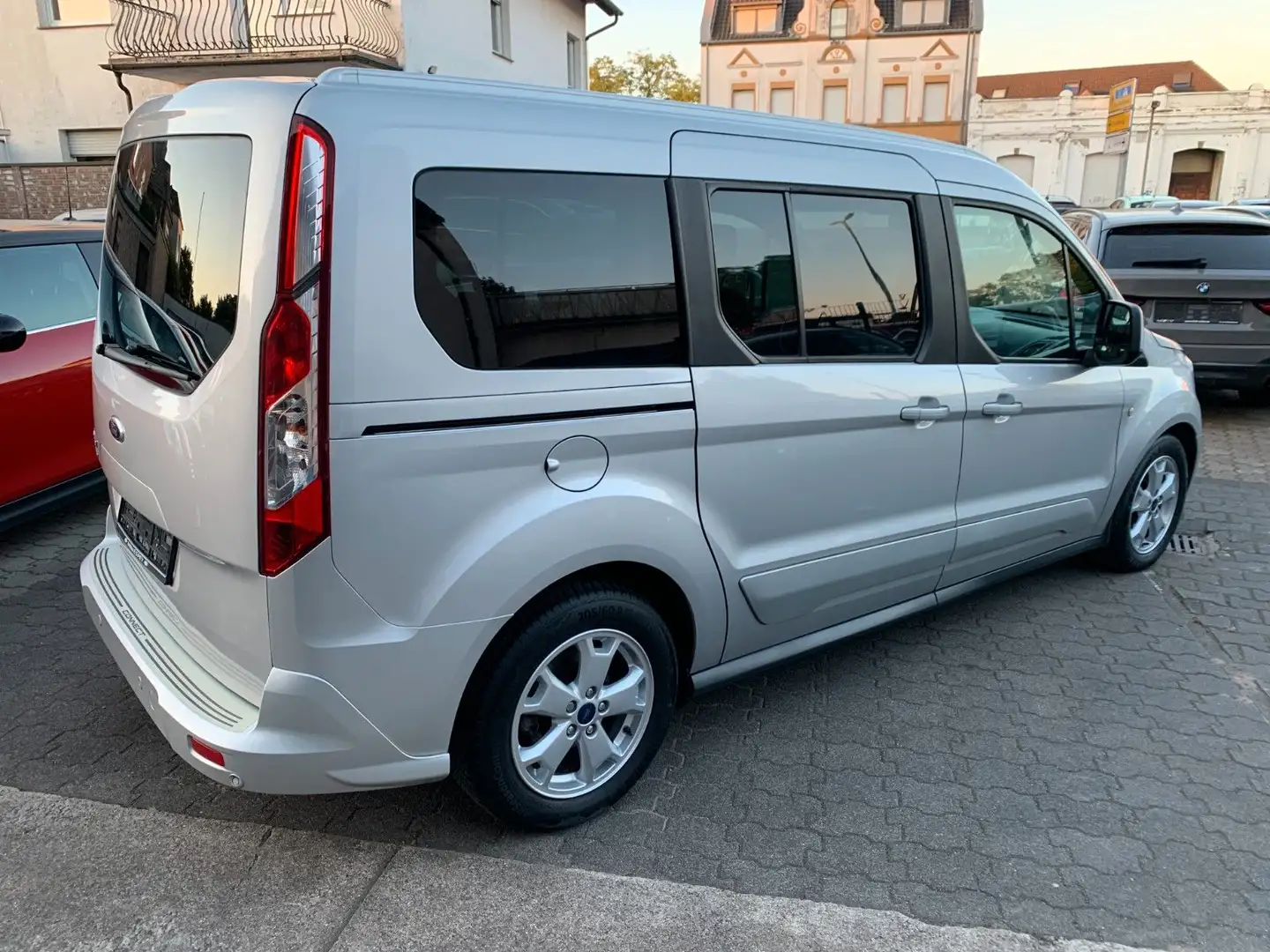 Ford Grand Tourneo Connect Titanium 7 Sitze aus1.Hand Silber - 1