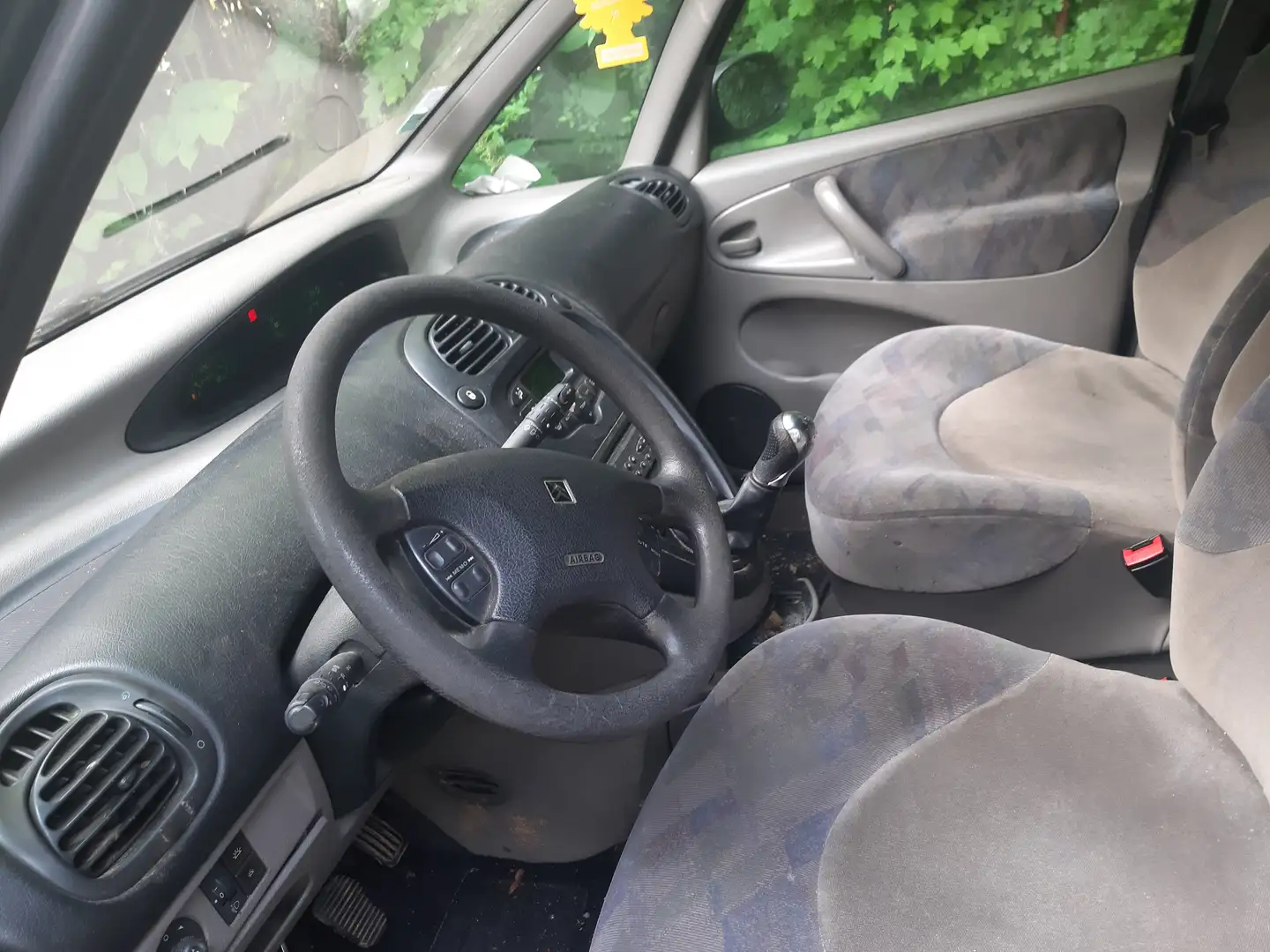 Citroen Xsara Picasso Mauve - 1