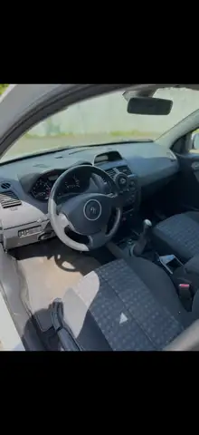 Renault Megane view 6