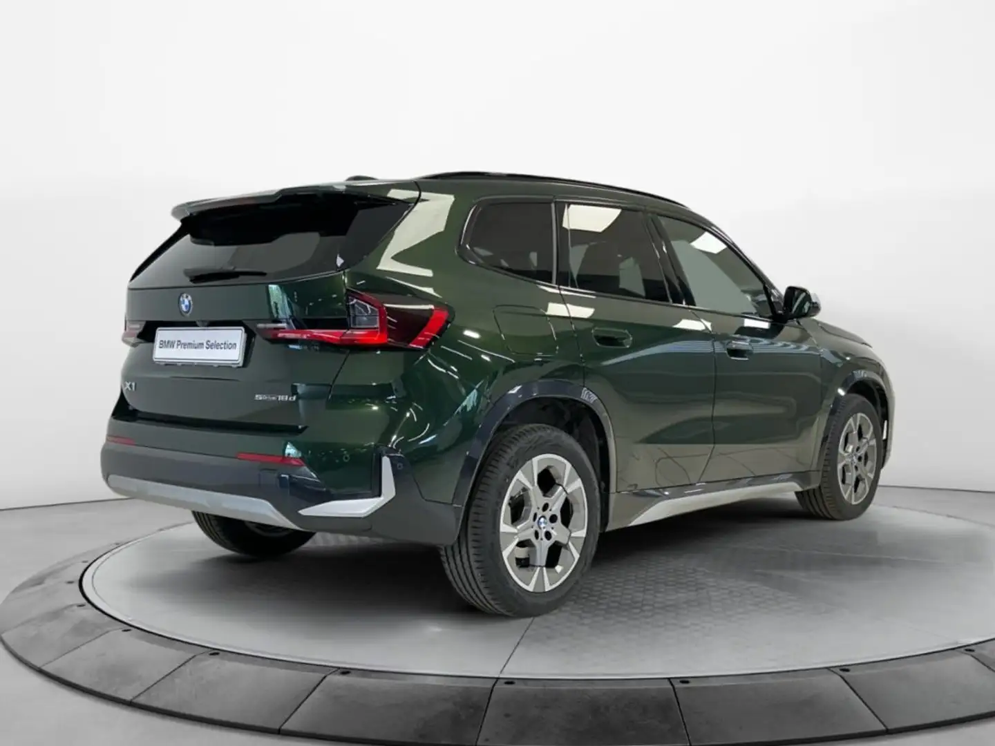 BMW X1 sDrive18d xLine Verde - 2