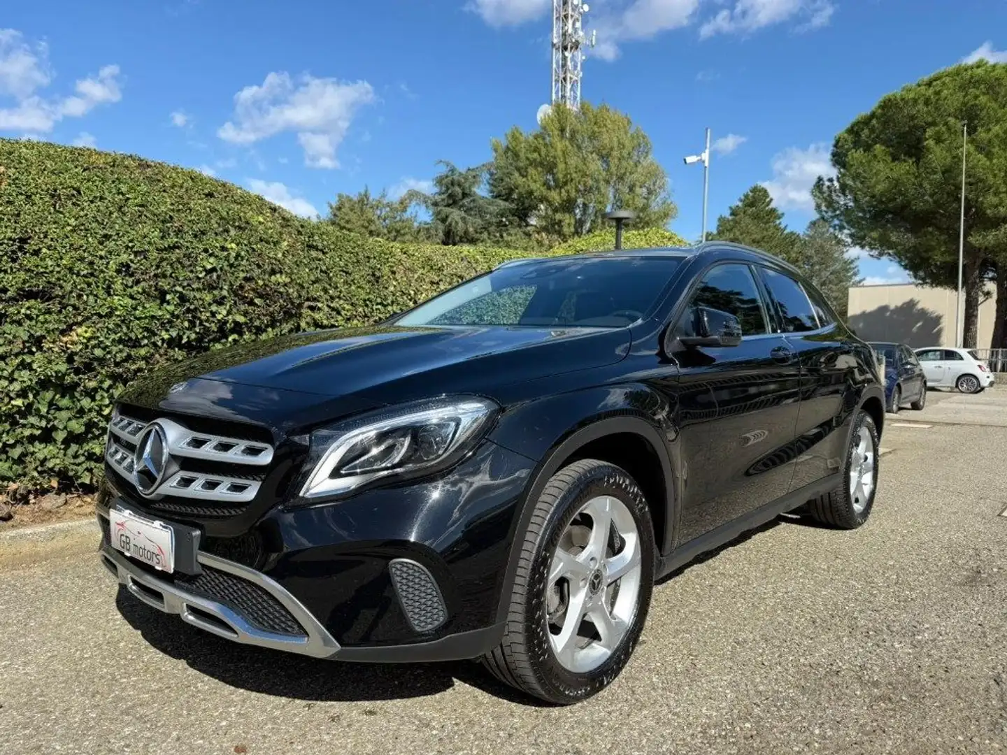 Mercedes-Benz GLA 180 d Sport NAVI - LED - PDC POST. - BT - 18 Noir - 1