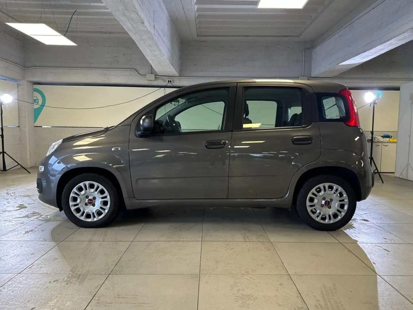 Fiat Panda 1.0 FireFly 70cv S&S Hybrid Grigio - 2
