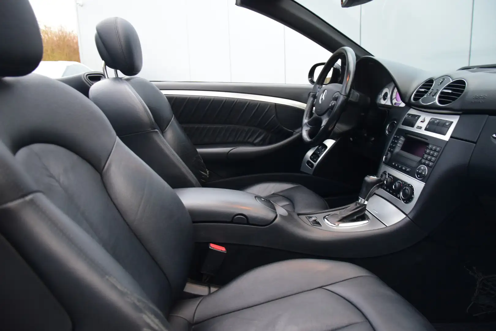 Mercedes-Benz CLK 200 Cabrio K. Avantgarde Automaat Leer/Verwarmd Noir - 2