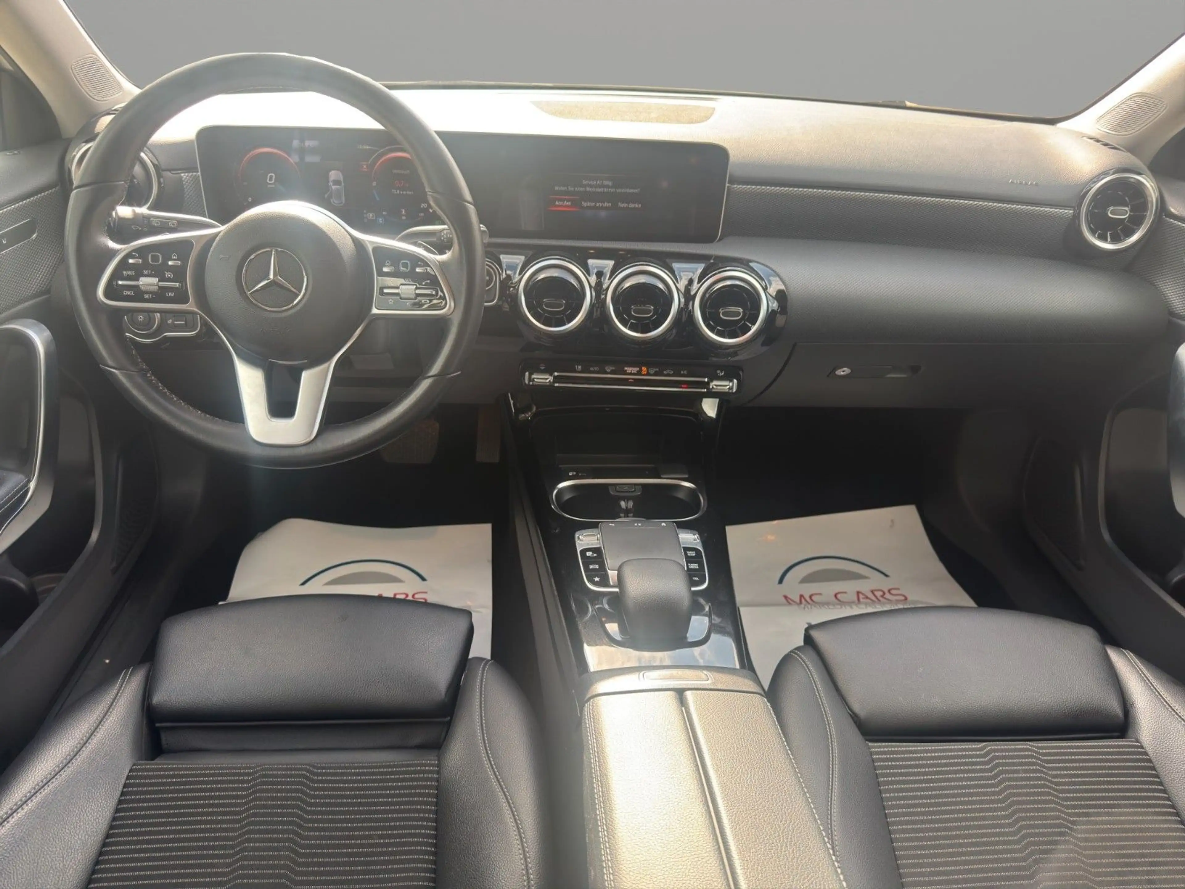 Mercedes-Benz A 220 d Automatik — photo 11