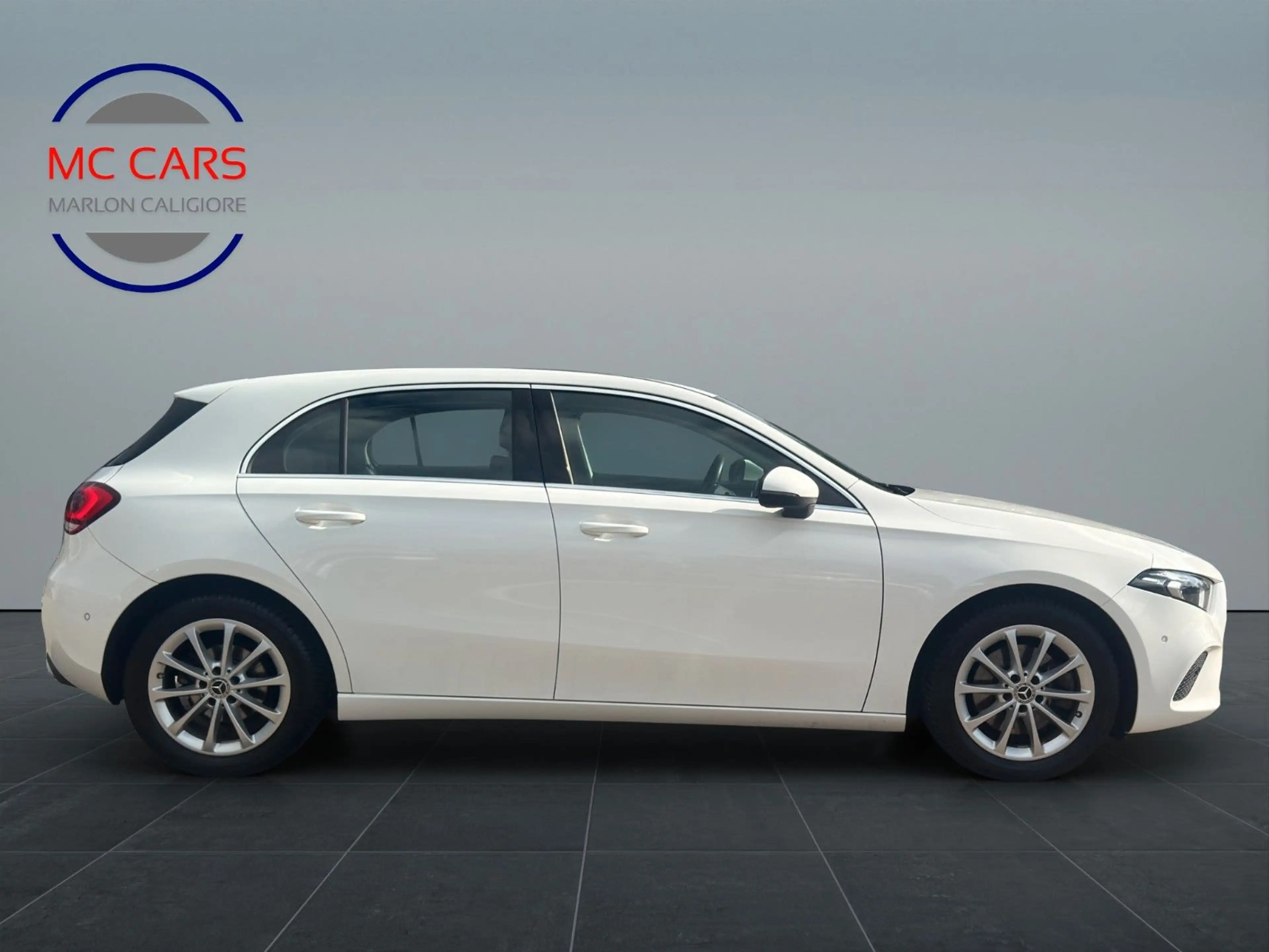 Mercedes-Benz A 220 d Automatik — photo 8