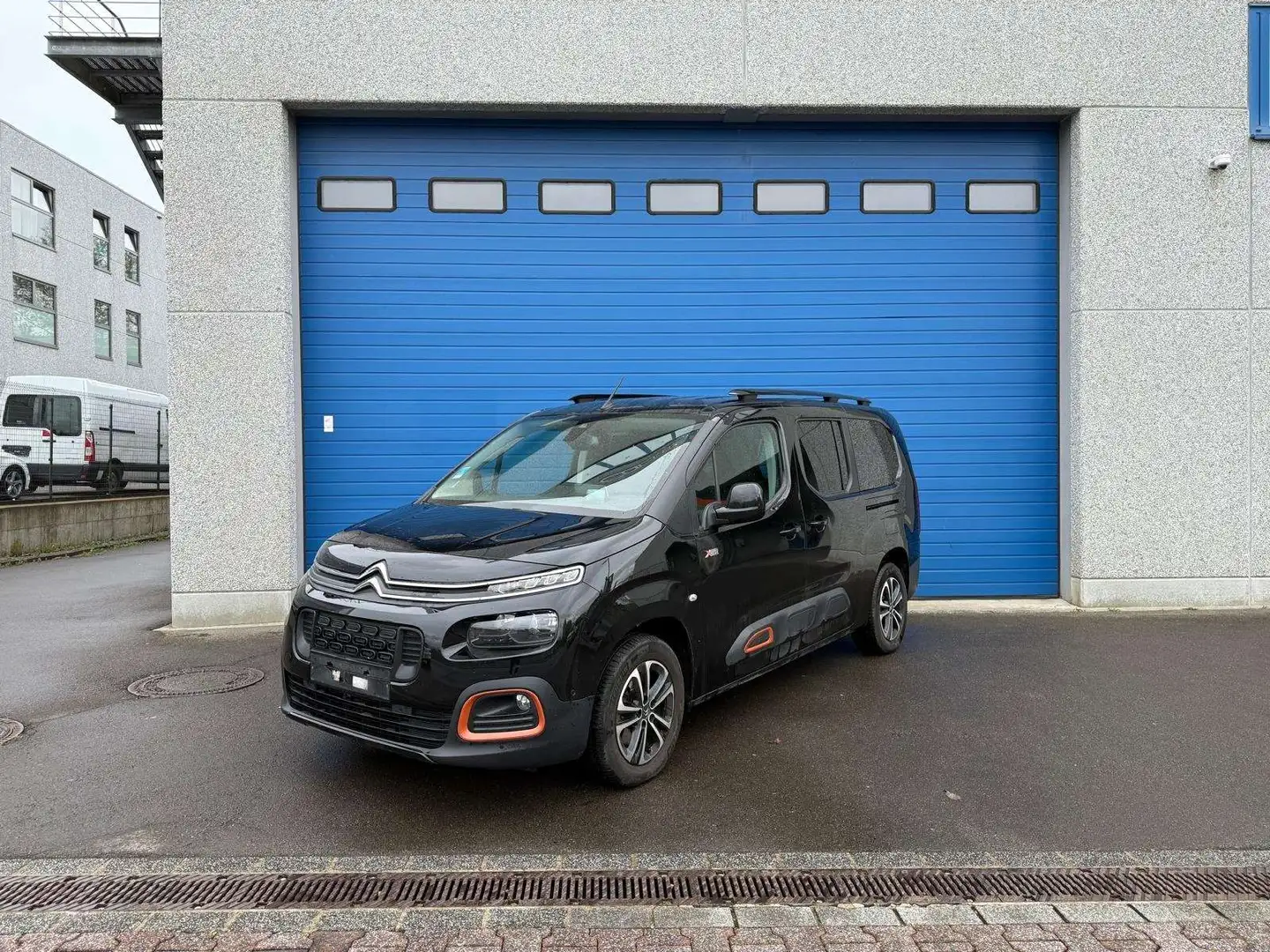 Citroen Berlingo XL SHINE 1.5 BlueHDI 130 CV EAT8 Noir - 2