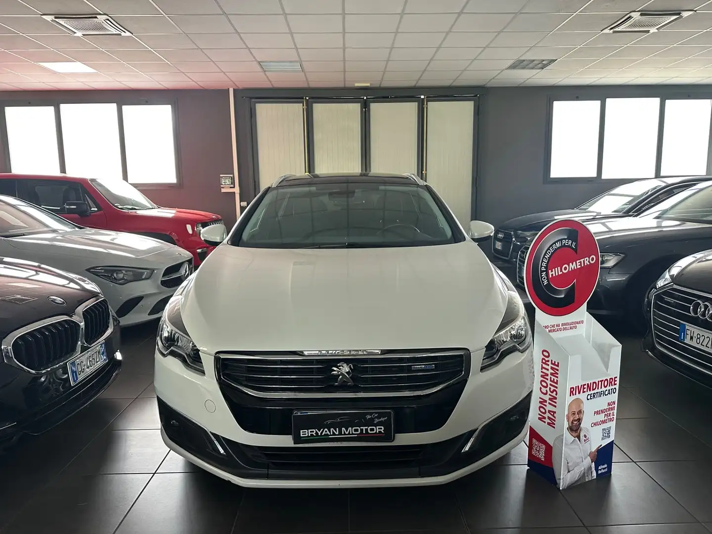 Peugeot 508 BlueHDi 150 S&S SW Allure Fehér - 2