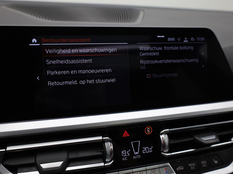 BMW 320 3-serie Touring 320i High Executive Edition | 20'' — photo 42