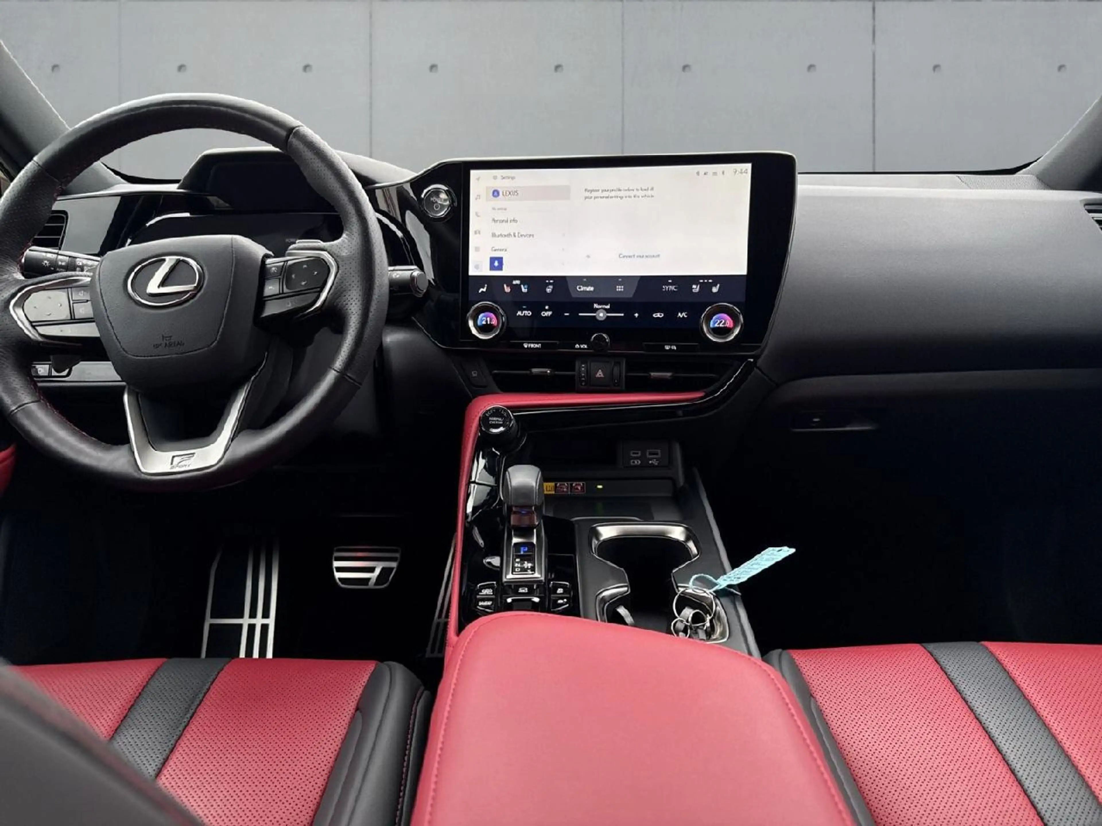 Lexus NX 450h+ 450 h+ E-Four — photo 8