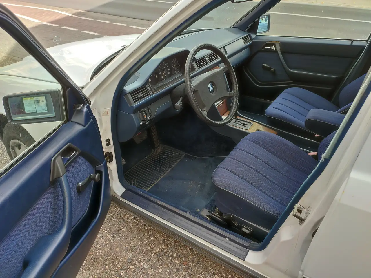 Mercedes-Benz 250 D Automatik, H-Kennz., foto 5