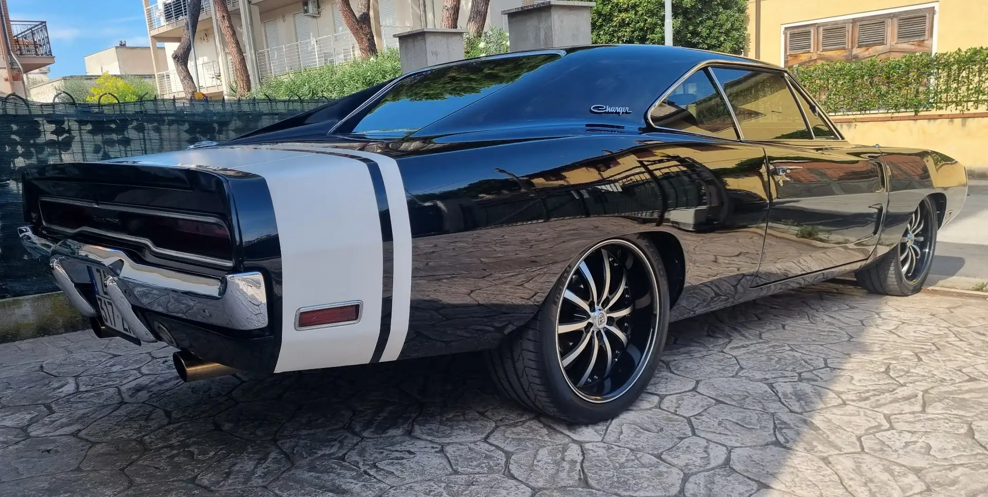 Dodge Charger - 2