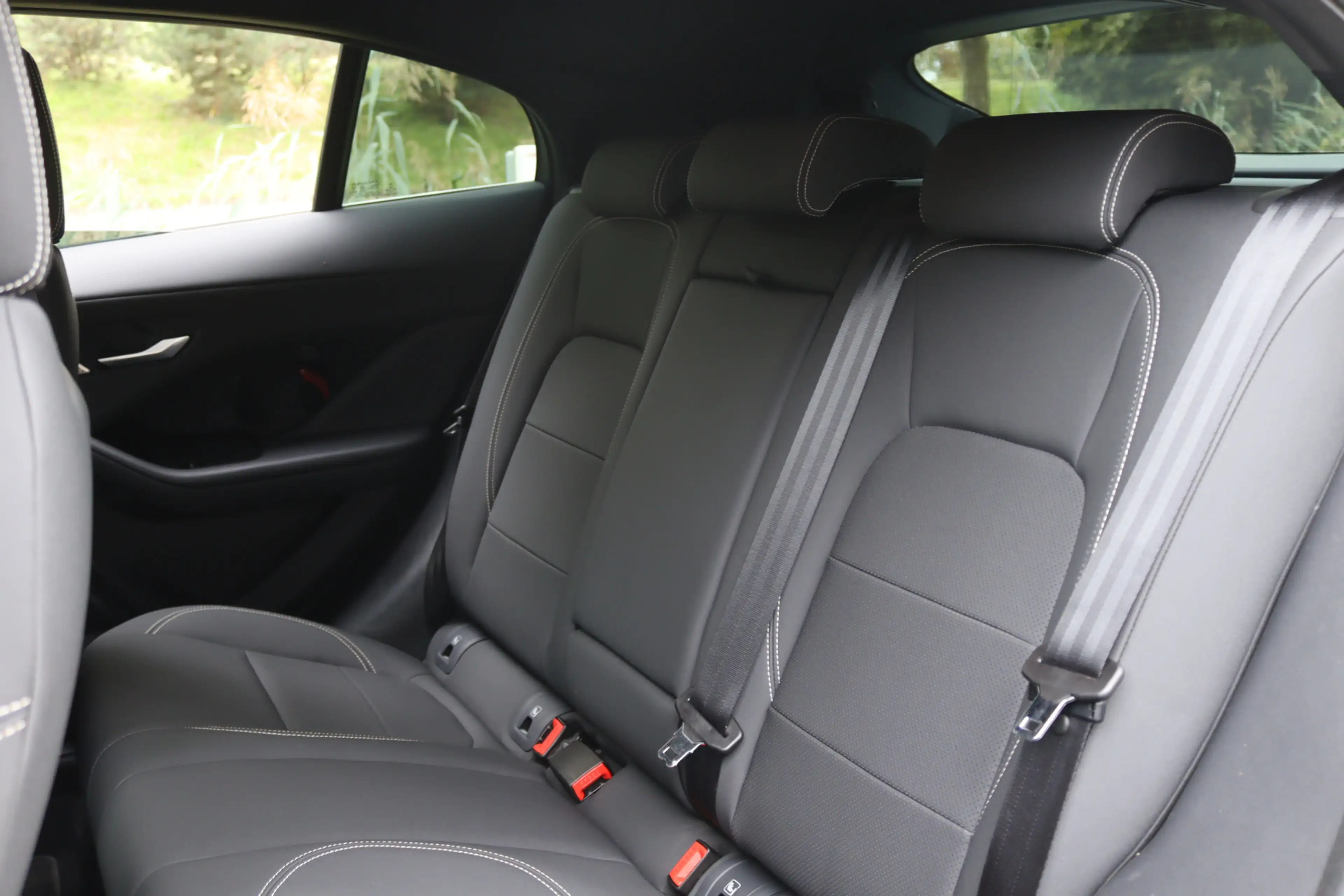 Jaguar I-Pace EV320 S Business Pack 90 kWh LED/Leder/360/Meridia — photo 30
