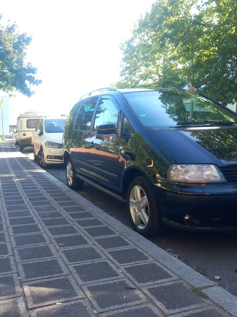 SEAT Alhambra 2.0 TDI DPF Vigo - 1