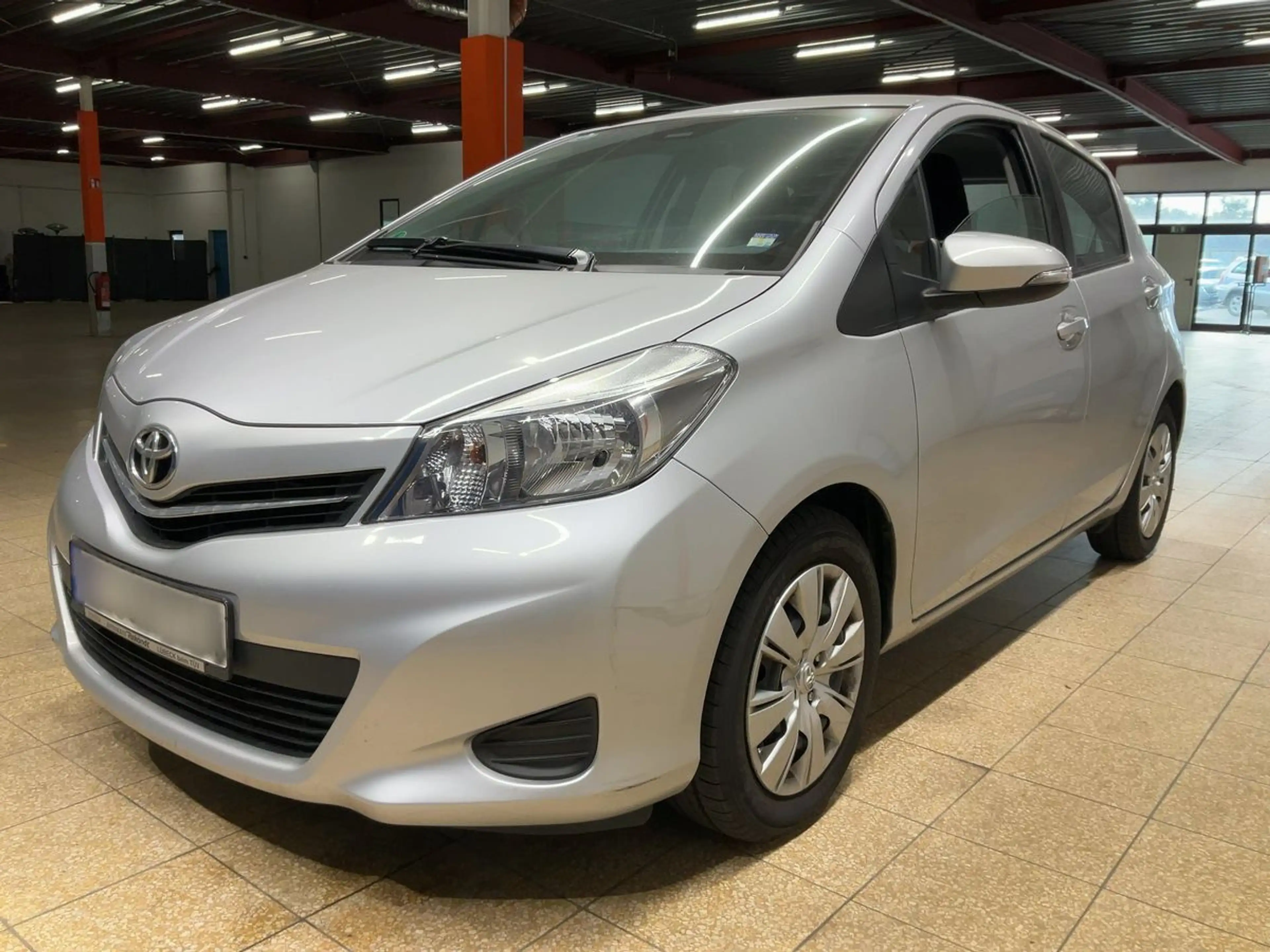Toyota Yaris Life AUTOMATIK KAMERA