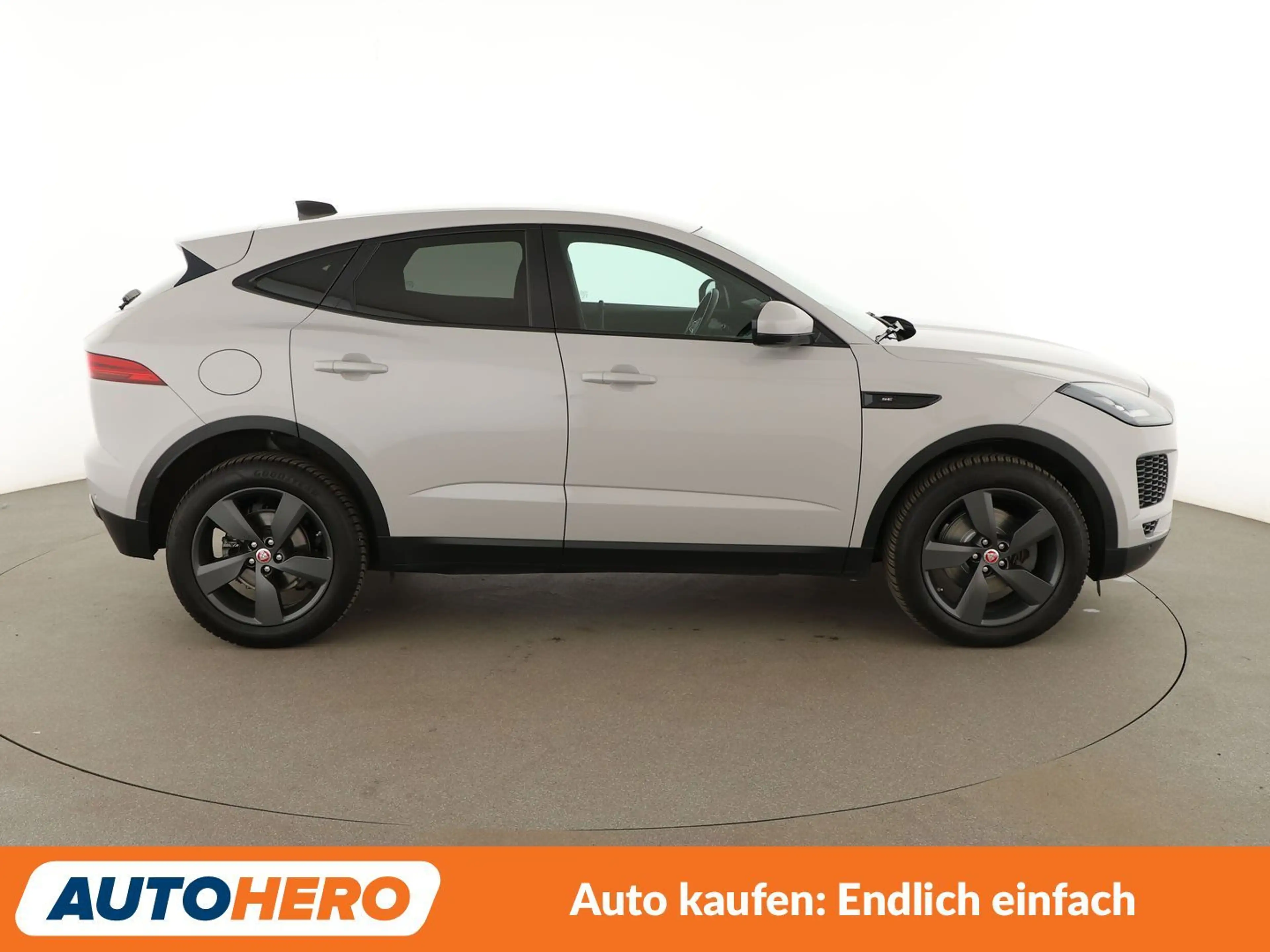 Jaguar E-Pace D180 SE AWD Aut.*NAVI*CAM*LED*ACC*SHZ*LHZ* — photo 7