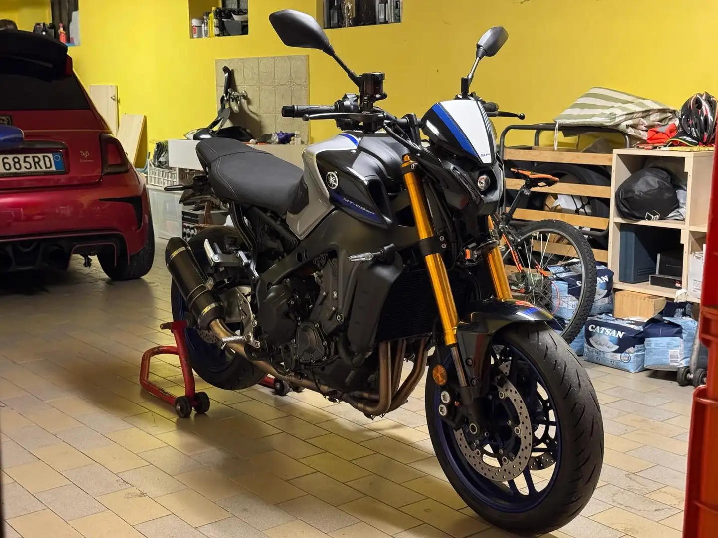 Yamaha MT-09 SP Bianco - 1
