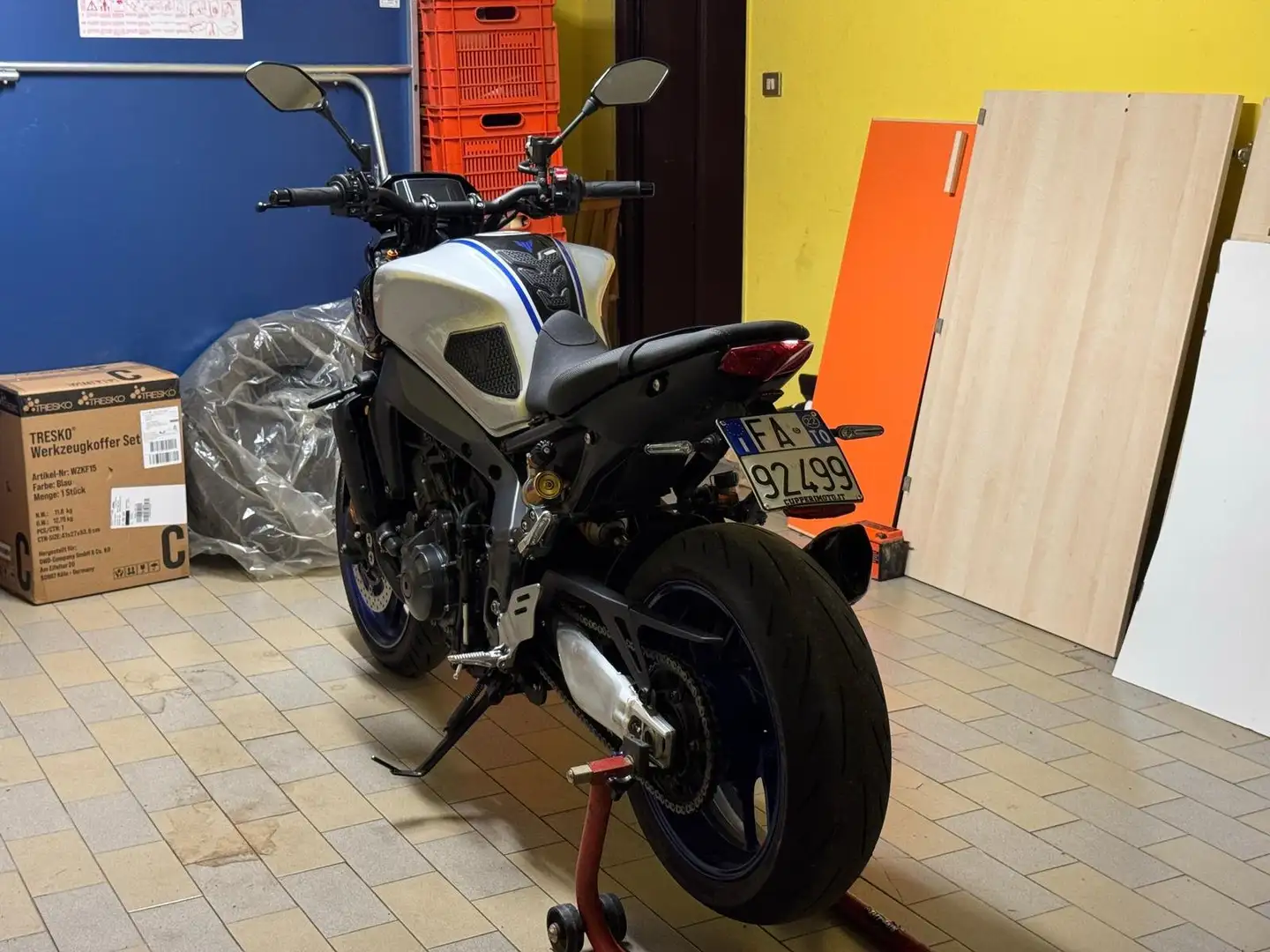 Yamaha MT-09 SP Bianco - 2
