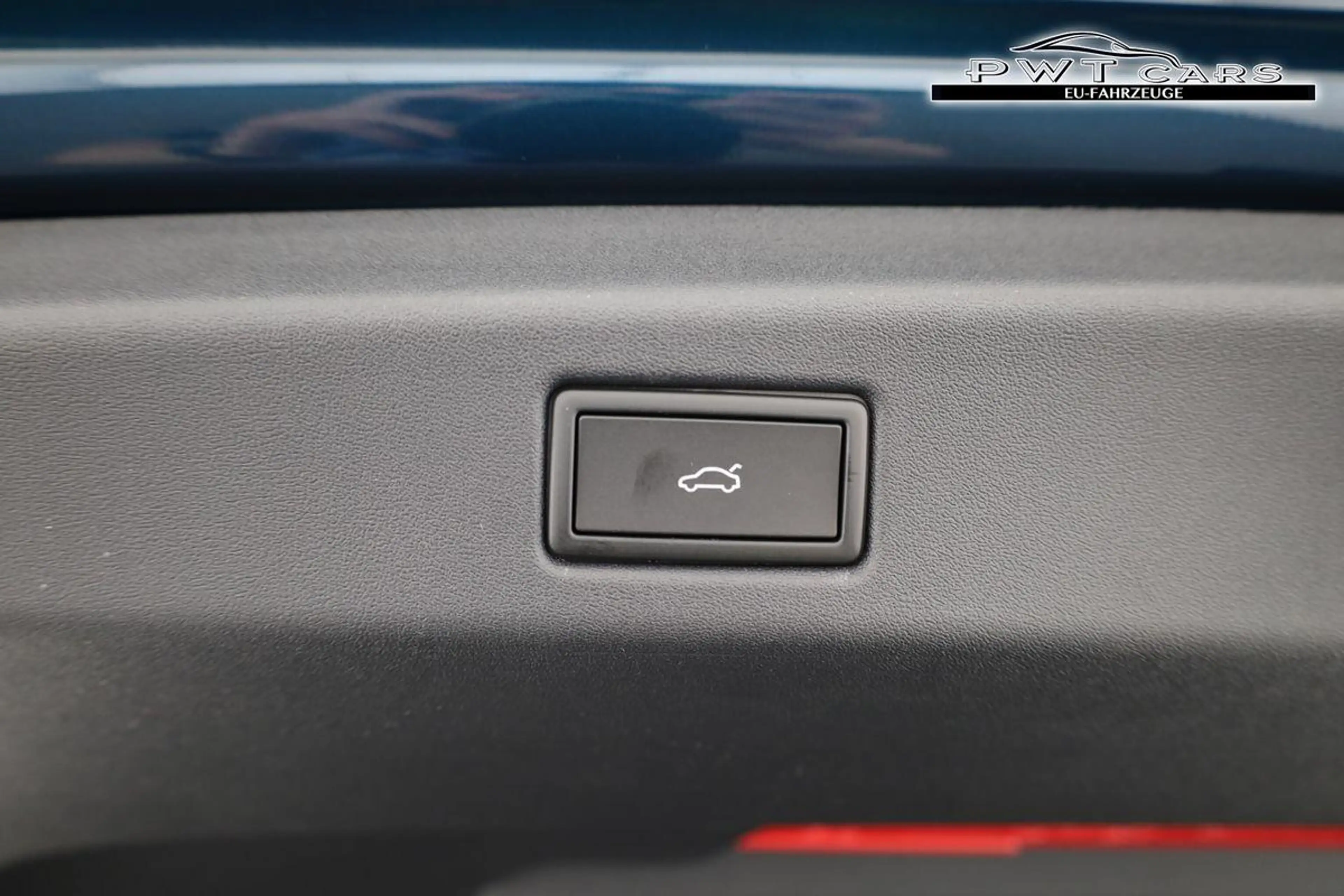 Volkswagen ID.7 Kombi Pro 210 kW Tourer Black, AHK, HuD, IQ.Lig... — photo 15