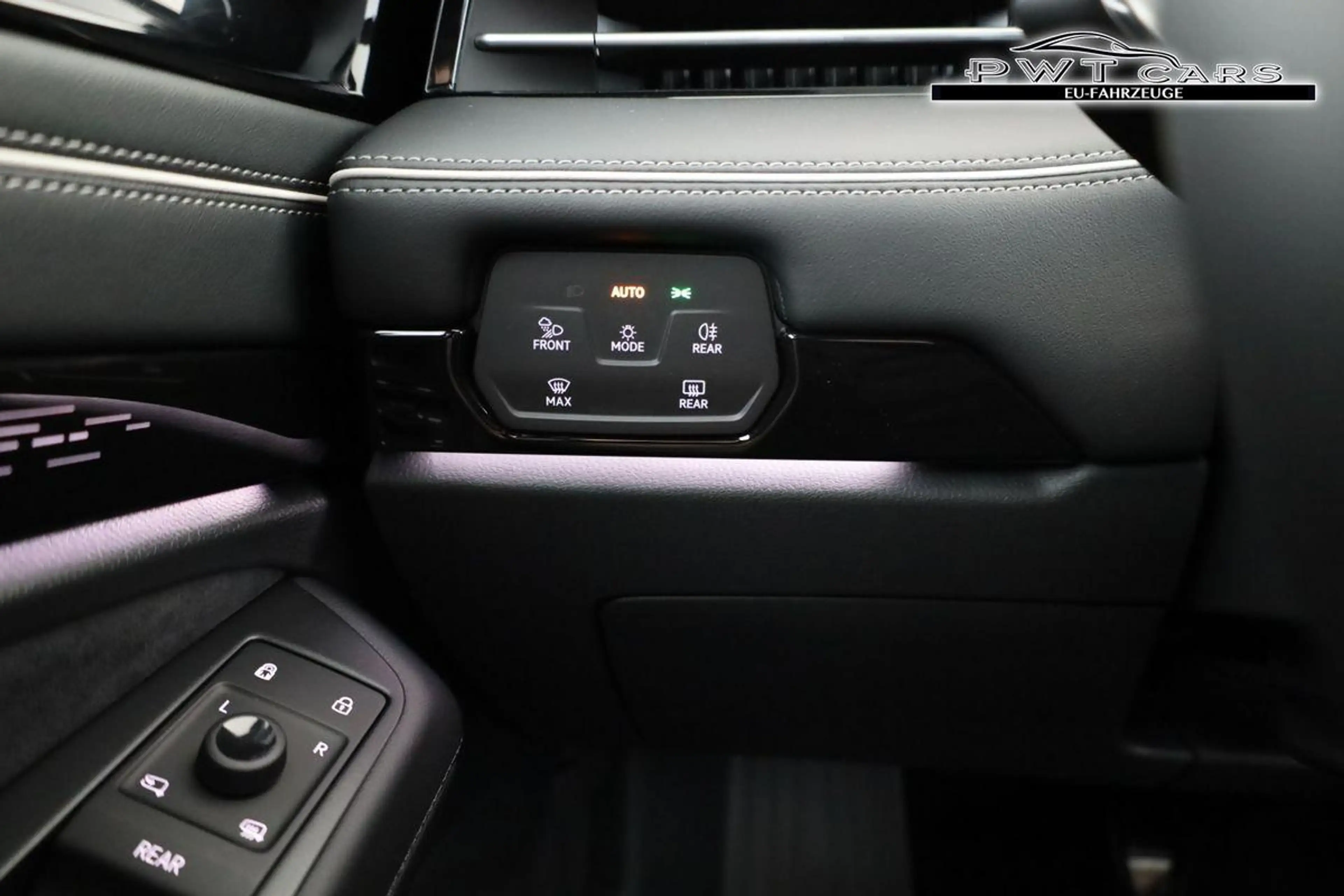 Volkswagen ID.7 Kombi Pro 210 kW Tourer Black, AHK, HuD, IQ.Lig... — photo 8