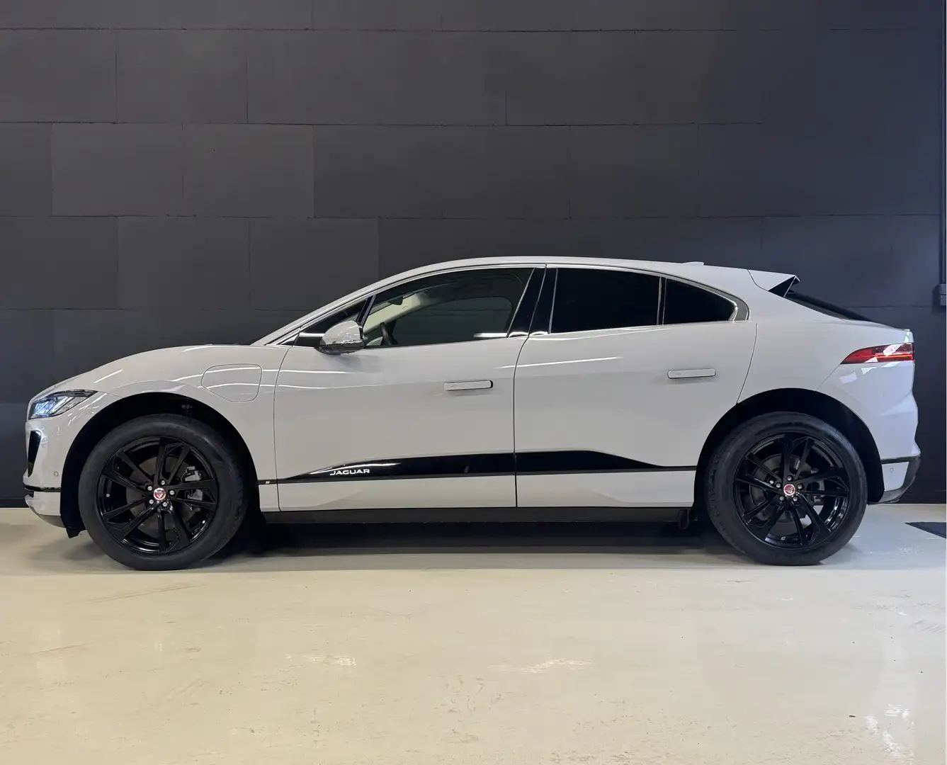 Jaguar I-Pace EV400 Business Edition S 90 kWh | Leder | Meridian Grijs - 2