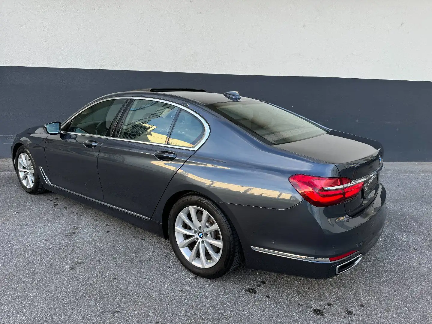 BMW 730 7er - 730 d xDrive Grau - 2