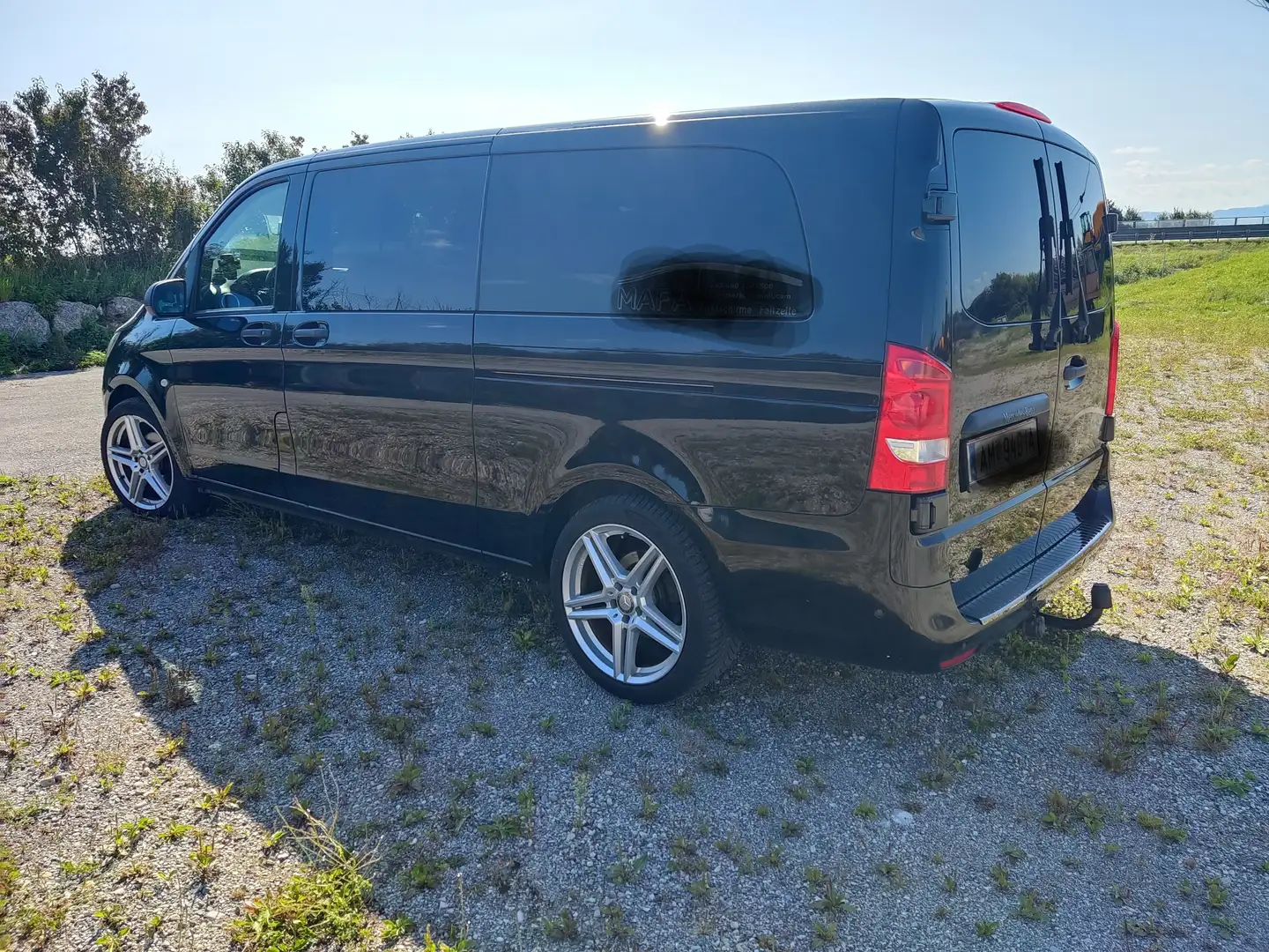 Mercedes-Benz Vito Vito Tourer Pro 114 CDI extralang Aut. Tourer Pro Schwarz - 2