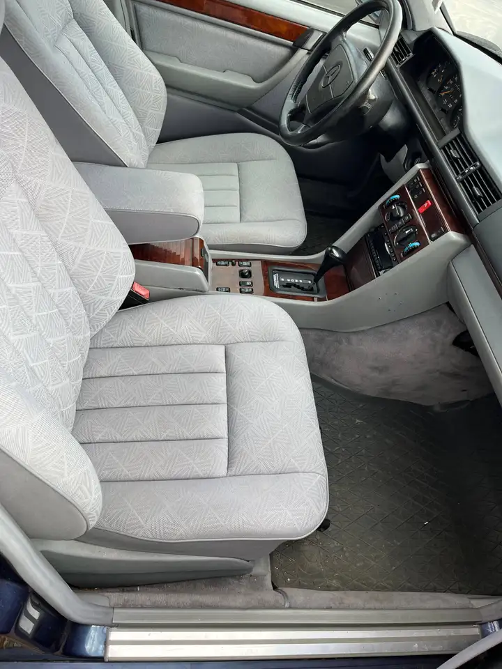 Mercedes-Benz E 300 300 D Kombi Autom. orig. 201 Tkm! Klima SSD ASD AHK Temp. Alu 3. Hd. TOP!, foto 12