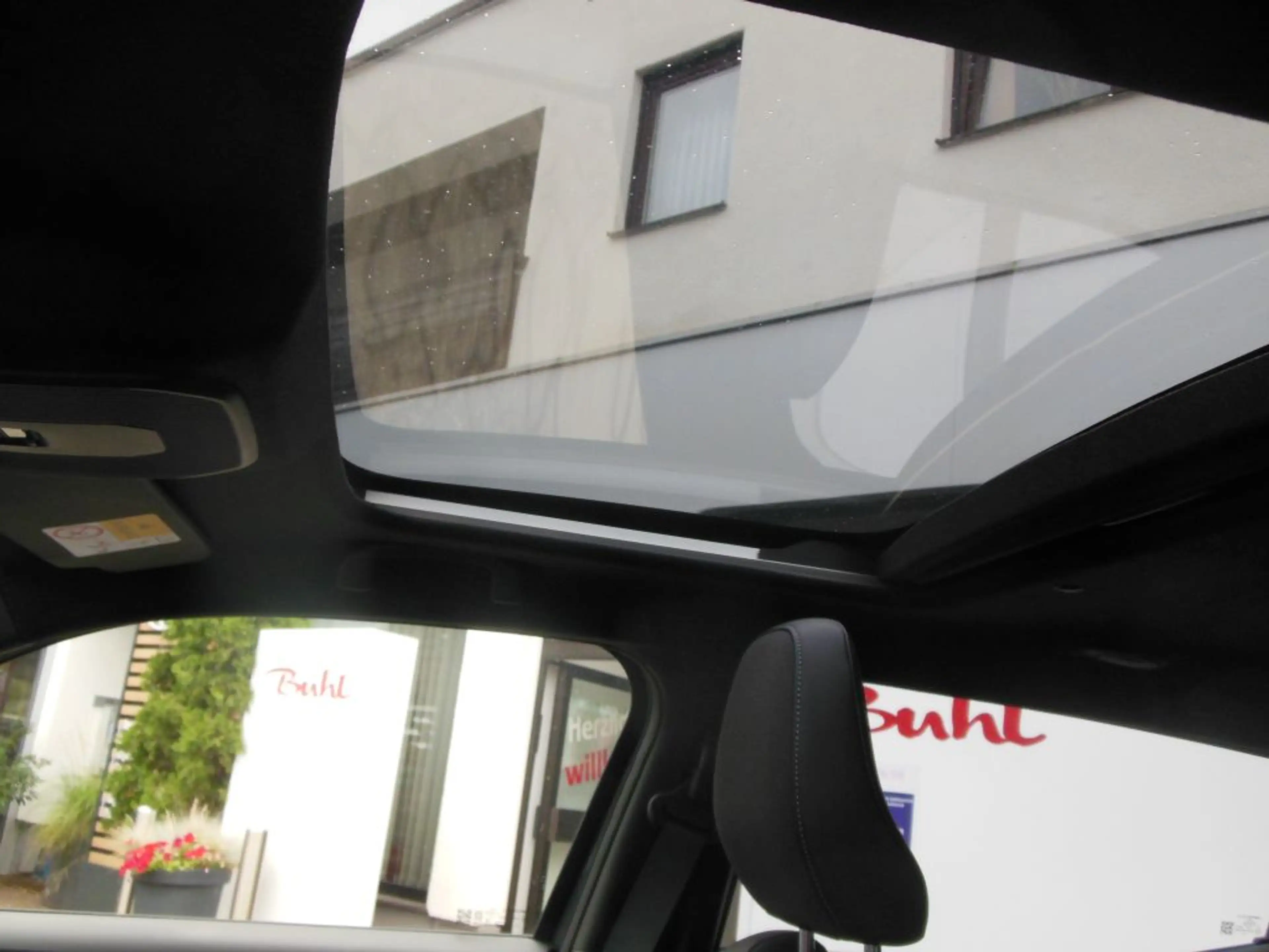 Toyota Urban Cruiser 61kWh Lounge  *förderfähig *sofort Verfügbar* — photo 12