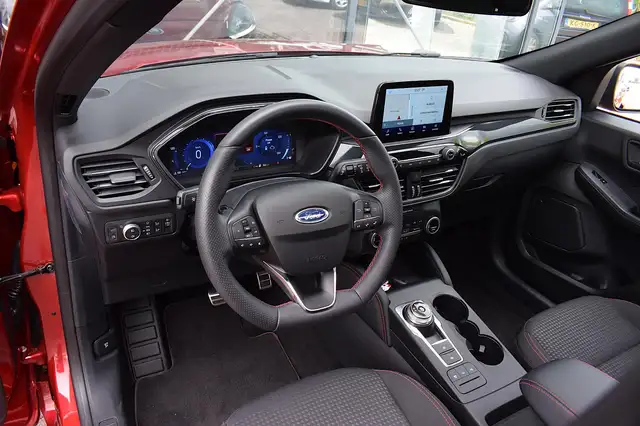 Ford Kuga view 4