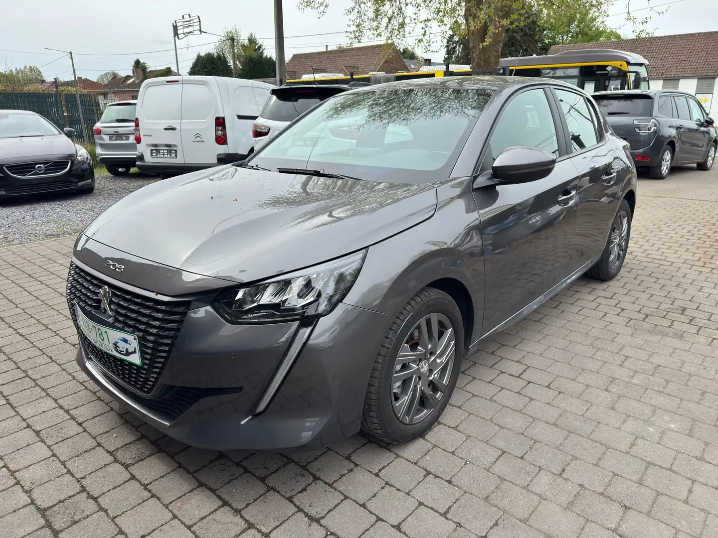 Peugeot 208 1.2i PureTech Allure Pack-GPS-JANTS ALU-..... Gris - 2