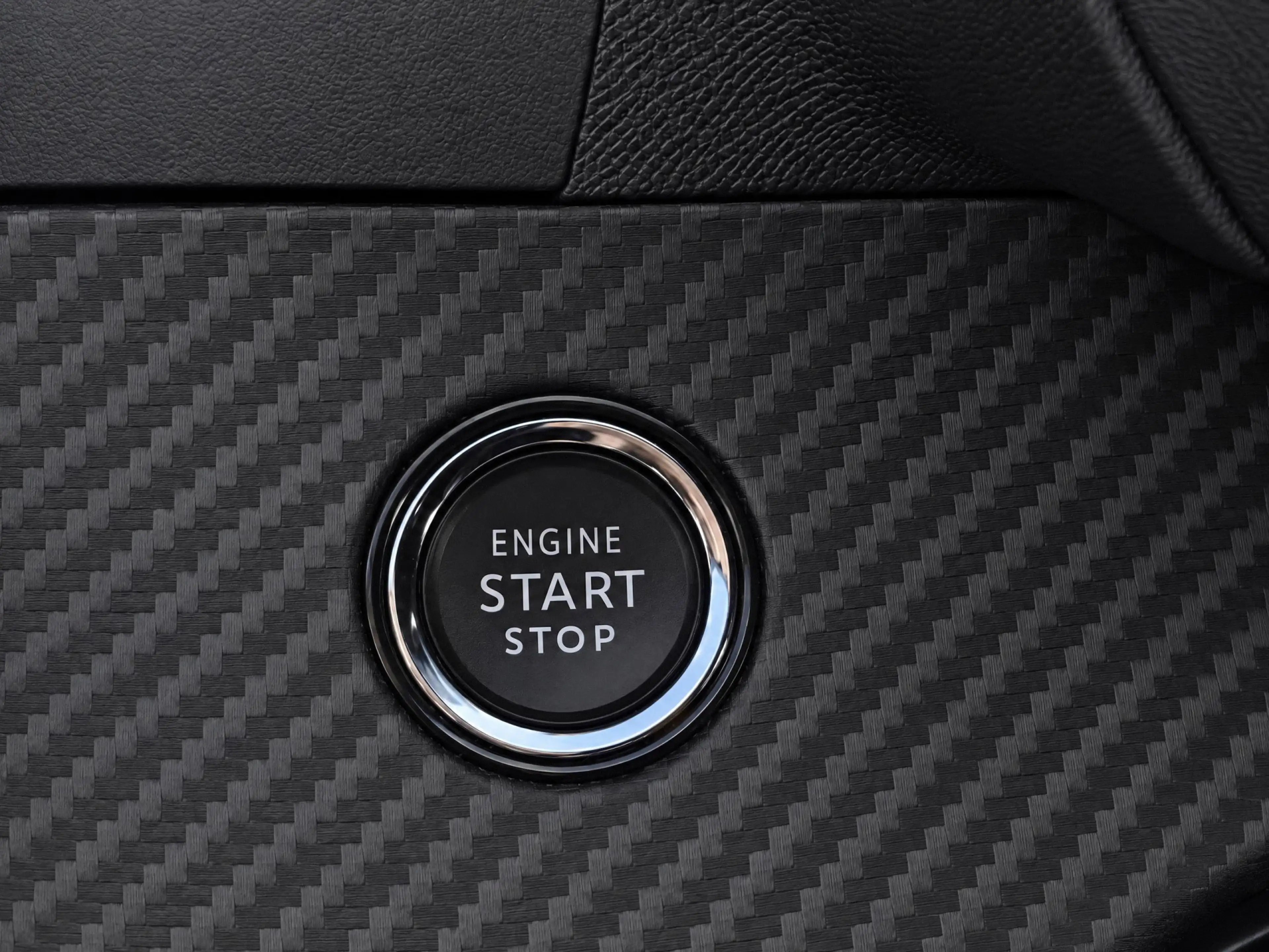 Peugeot 2008 1.2 Hybrid 145PK Allure Navigatie | Camera | Parke — photo 14