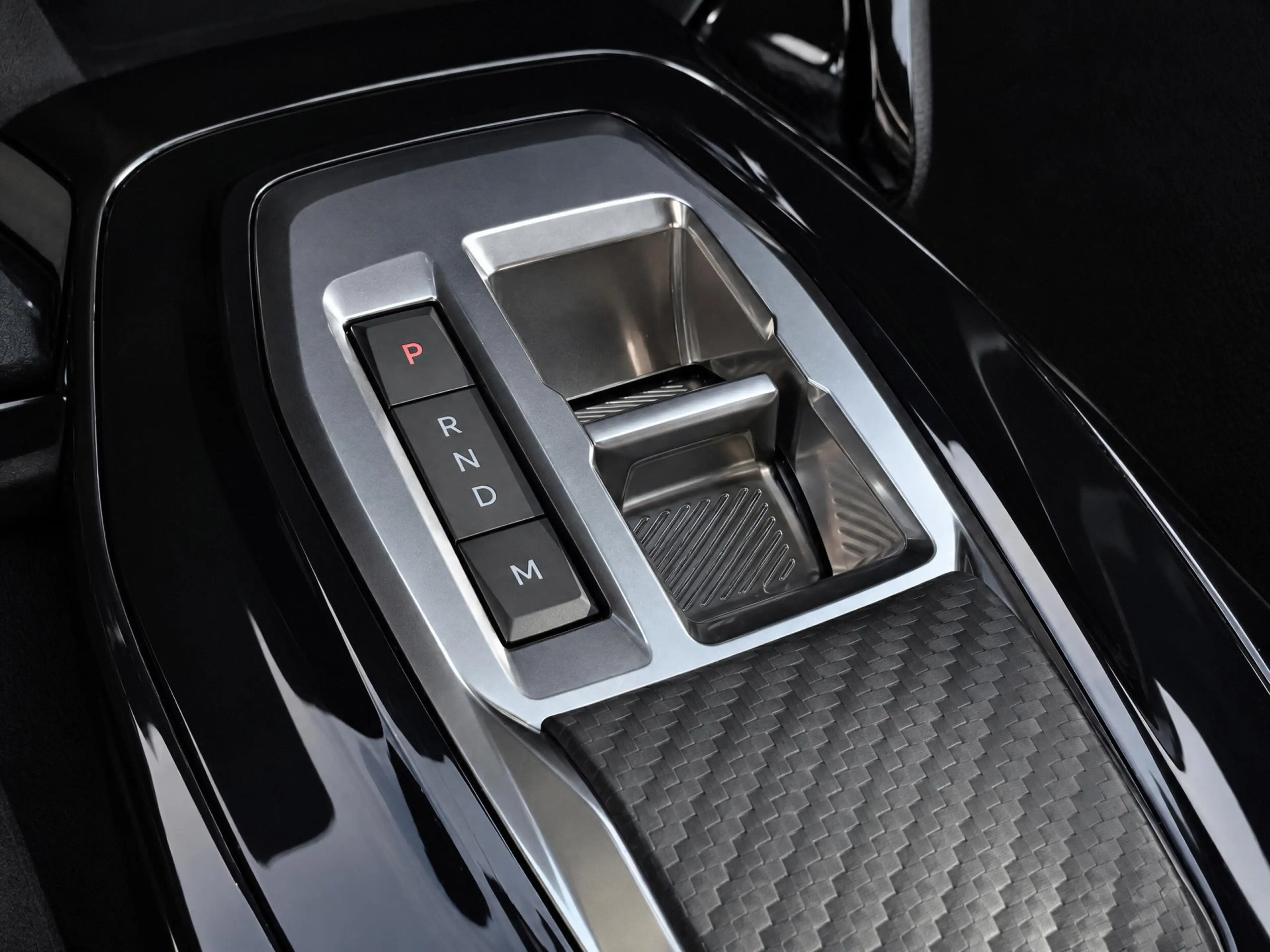 Peugeot 2008 1.2 Hybrid 145PK Allure Navigatie | Camera | Parke — photo 11