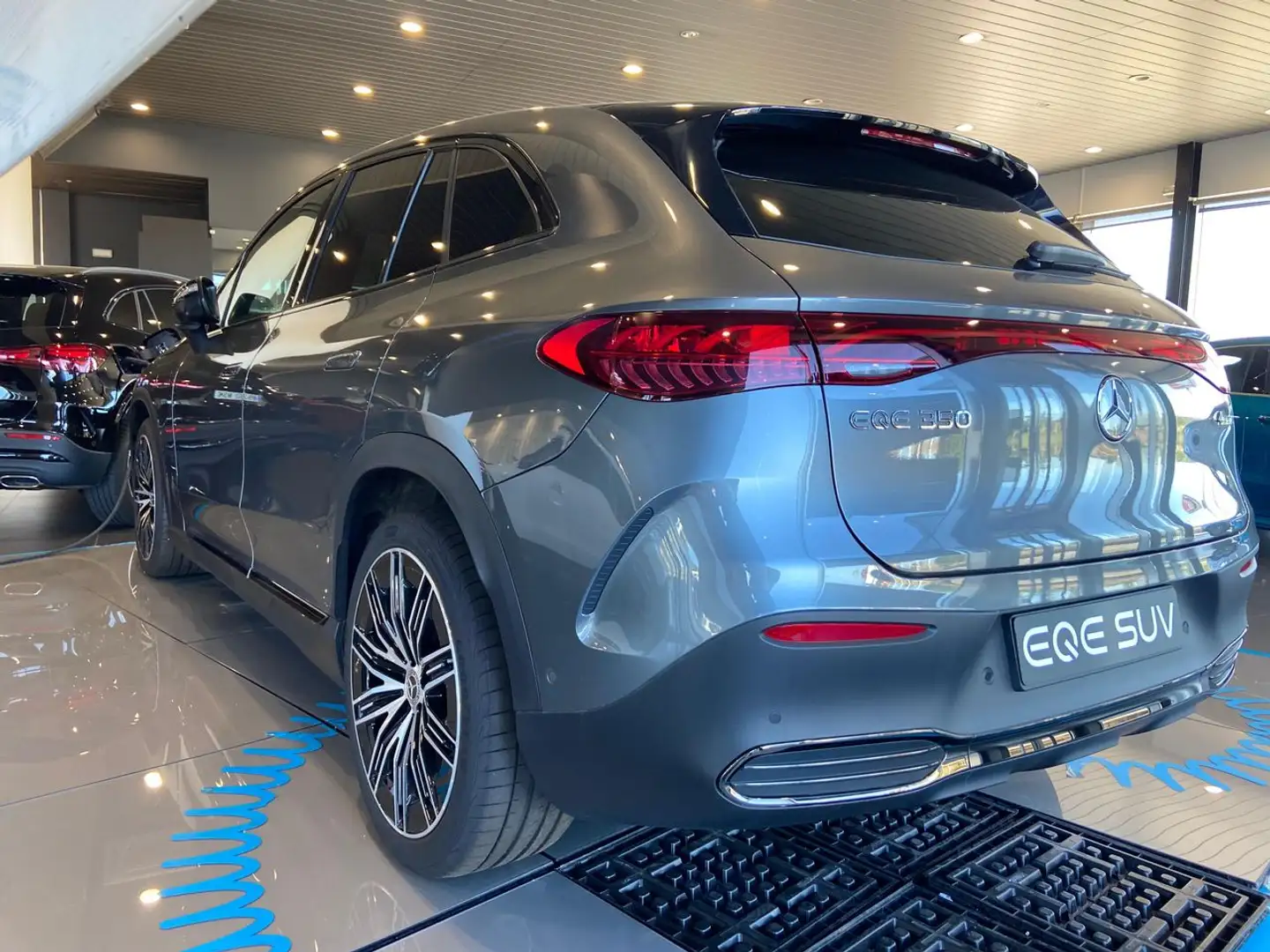 Mercedes-Benz EQE 53 350 4MATIC SUV Gris - 2