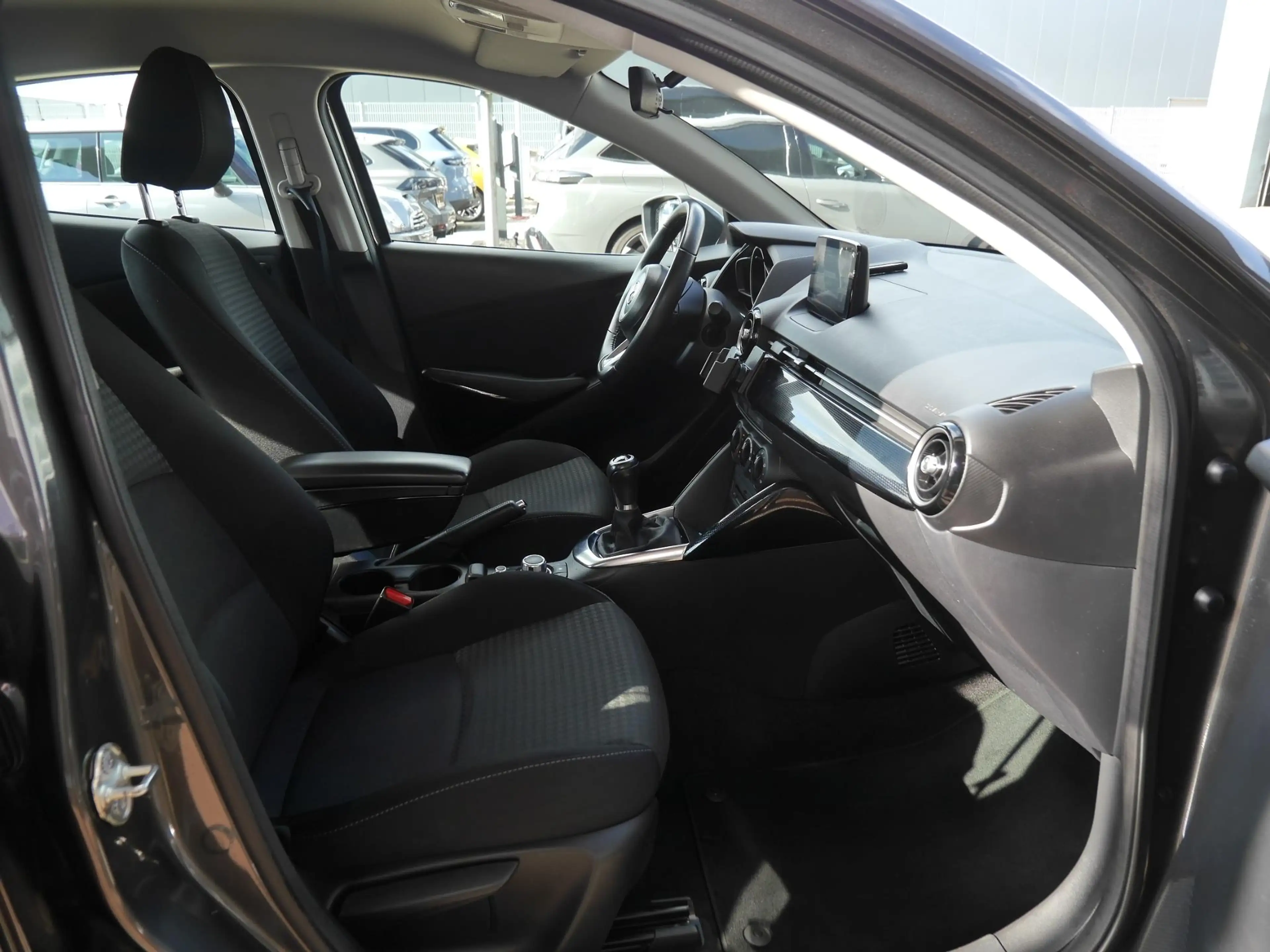 Mazda 2 1.5 Skyactiv-G Dynamic+ | Cruise control | Trekhaa — photo 12