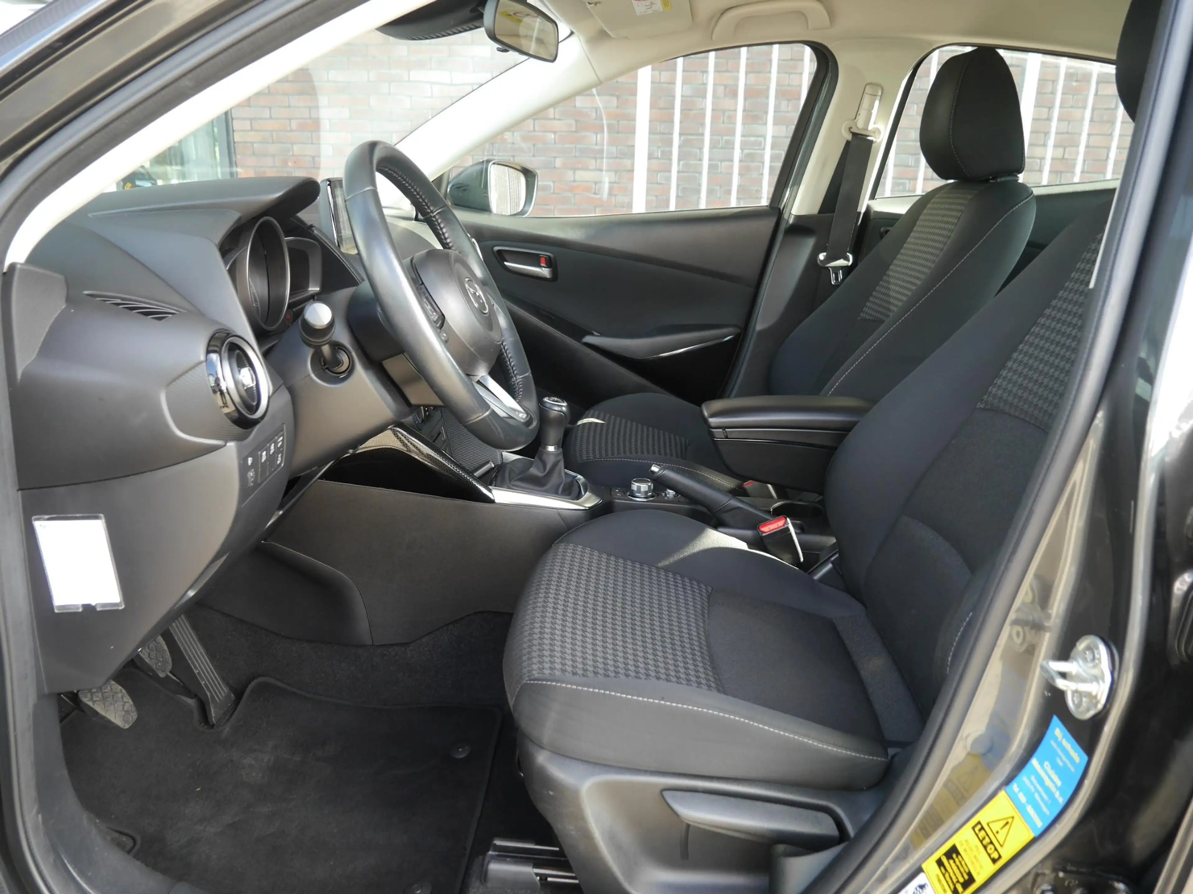 Mazda 2 1.5 Skyactiv-G Dynamic+ | Cruise control | Trekhaa — photo 8