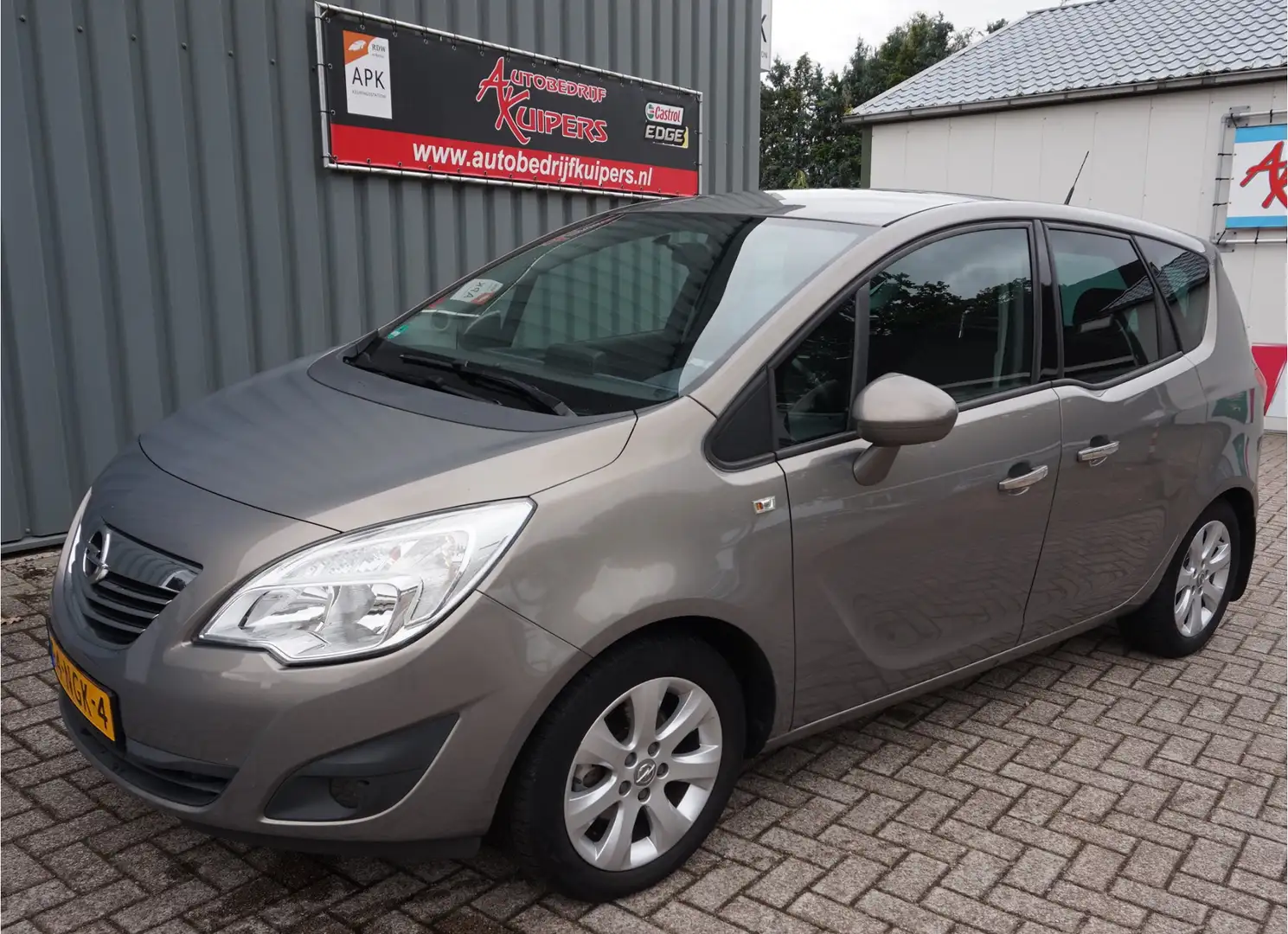 Opel Meriva 1.4 Turbo Cosmo Navi.Clima.Cruise.Lm.velgen.Trekha Grau - 2