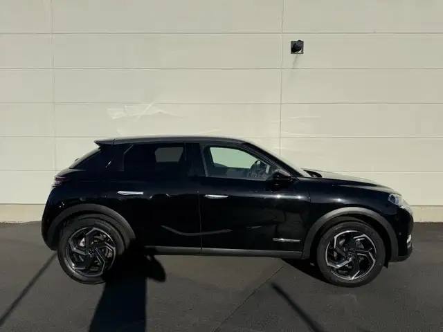 DS Automobiles DS 3 Crossback view 4
