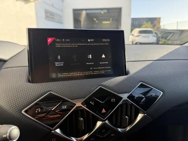 DS Automobiles DS 3 Crossback view 15
