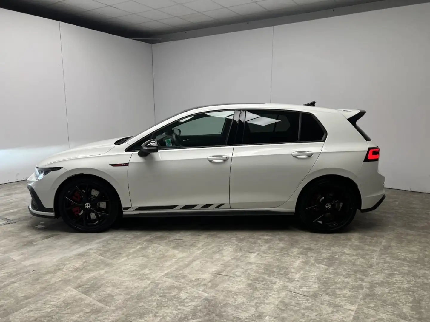 Volkswagen Golf VIII GTI Clubsport 2.0 TSI DSG Klima Navi Leder Weiß - 2