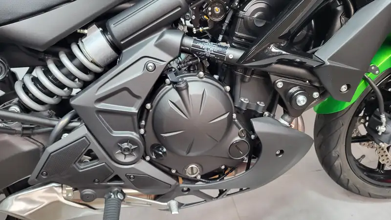 Kawasaki Versys 650 - foto 5