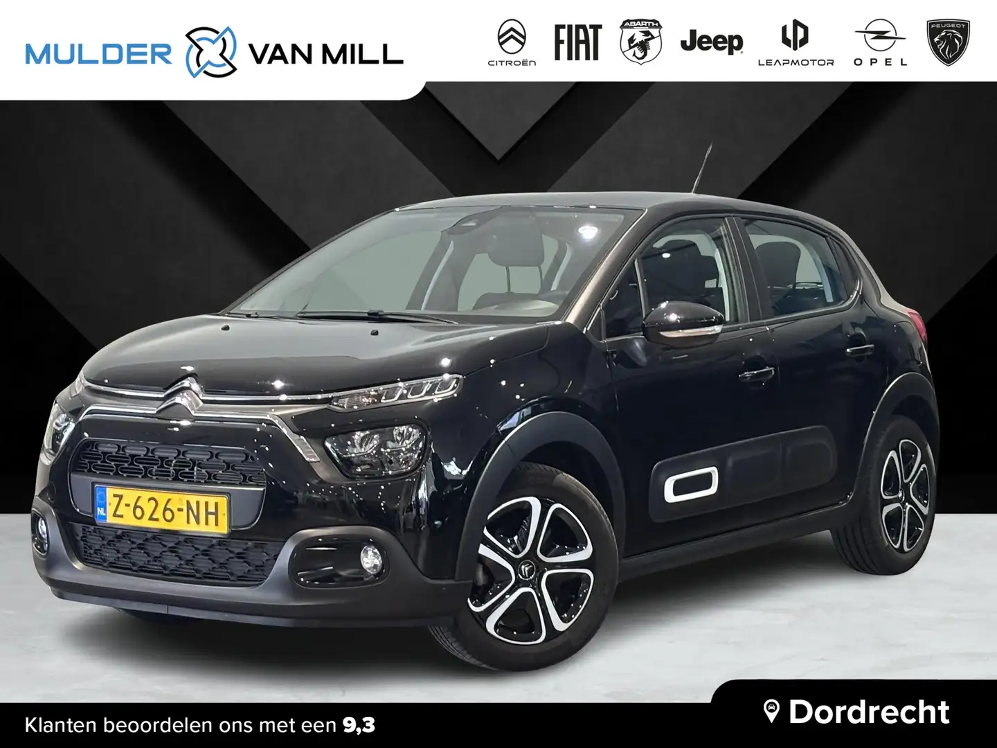 Citroen C3 Plus 1.2 83pk | NAVI | UNIEKE KM-STAND! | CLIMA | Zwart - 1