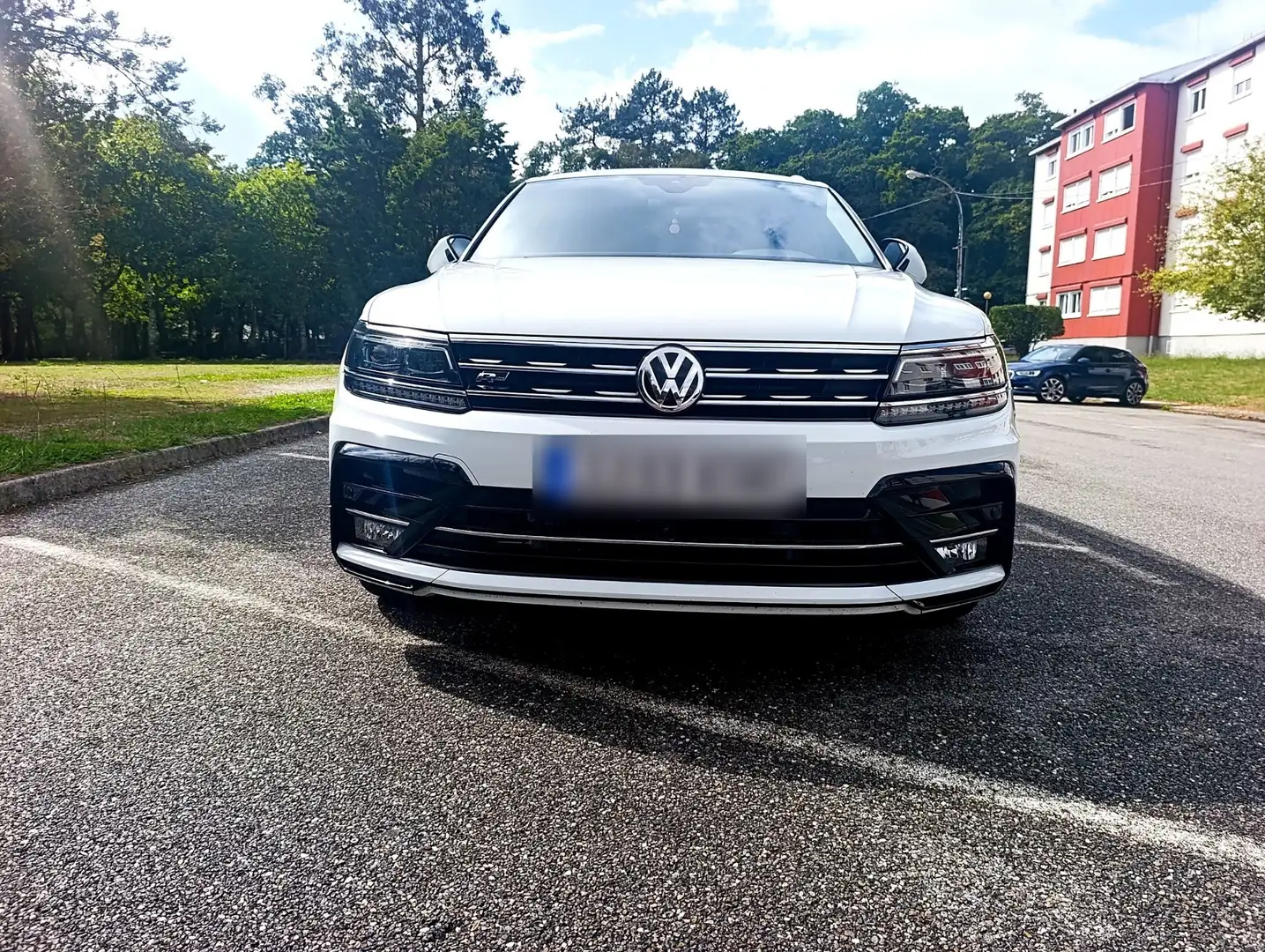 Volkswagen Tiguan 2.0TDI Sport 4Motion DSG 140kW - 2
